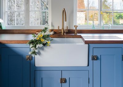Traditional Butler Sink